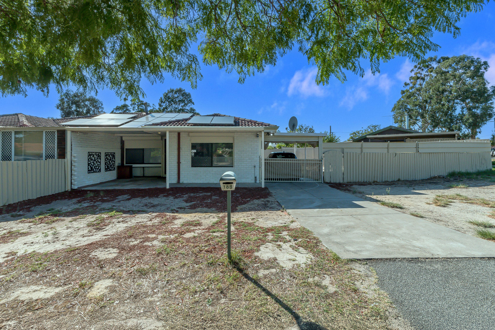 18B Cobham Way, Camillo WA 6111