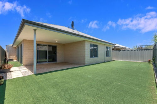 16 Clematis Street, Byford