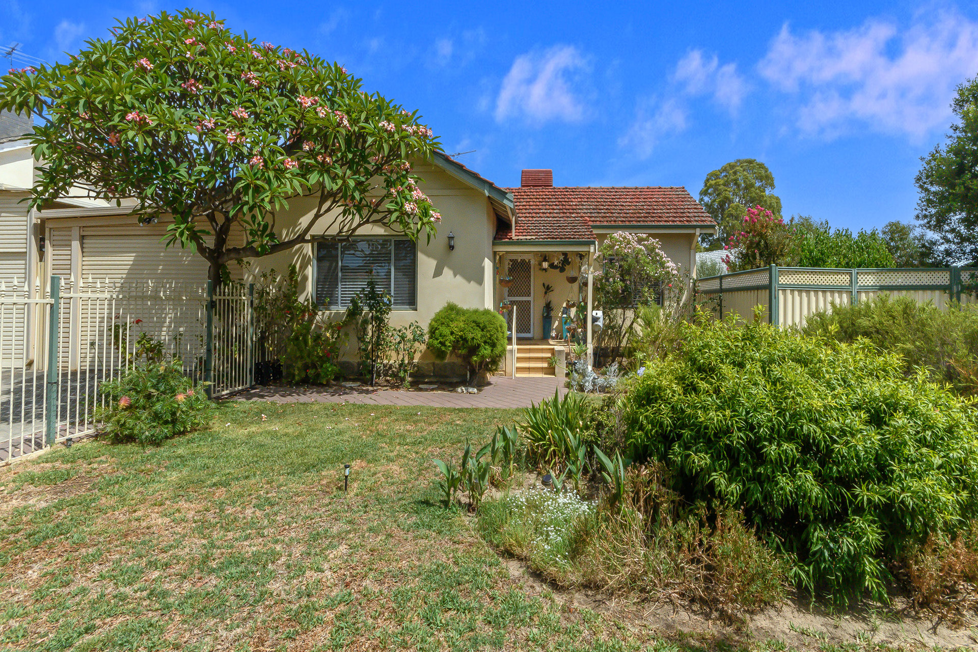 Listing image for 81 Boundary Road, St James  WA  6102