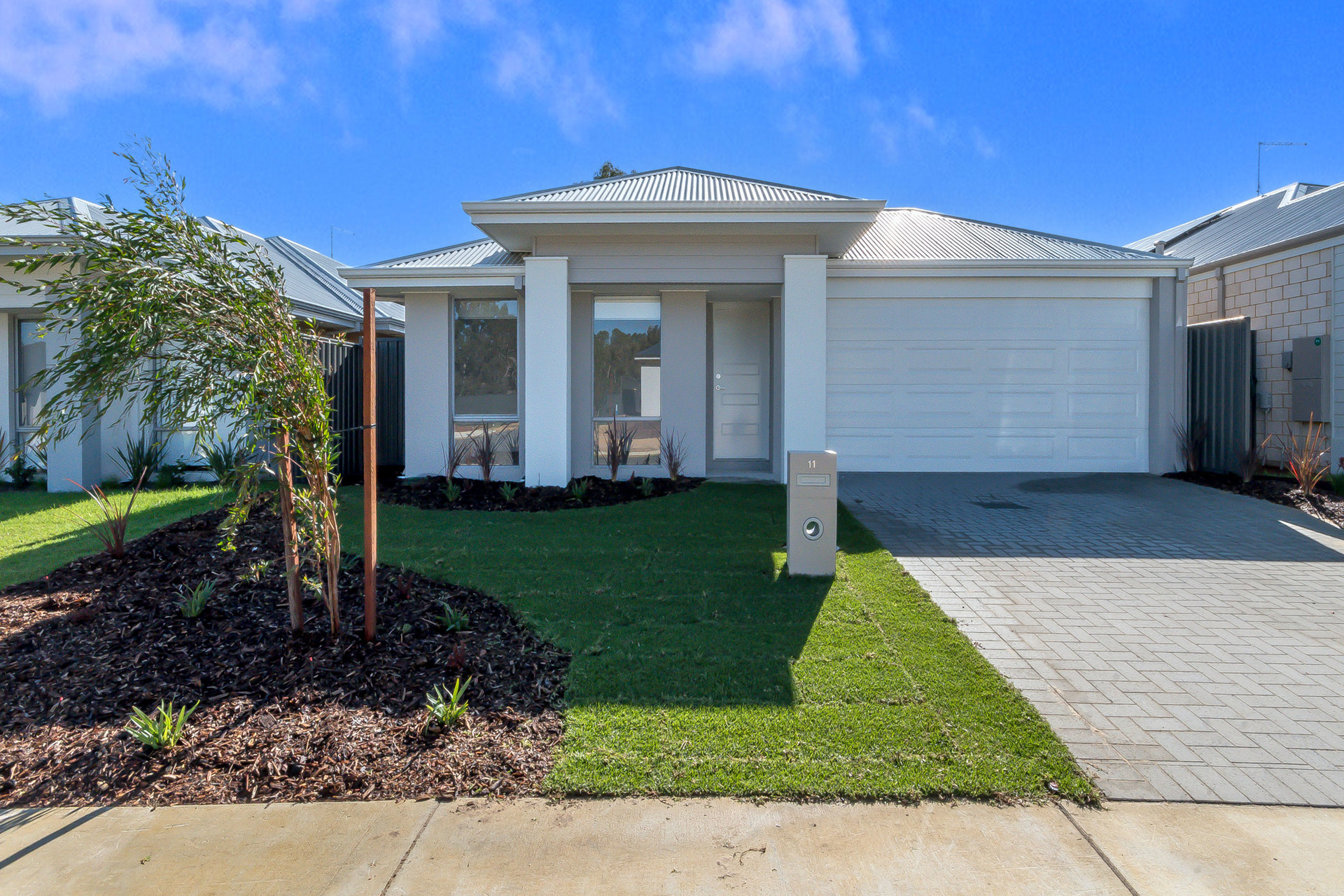 Listing image for 11 Farncomb Street, Byford  WA  6122