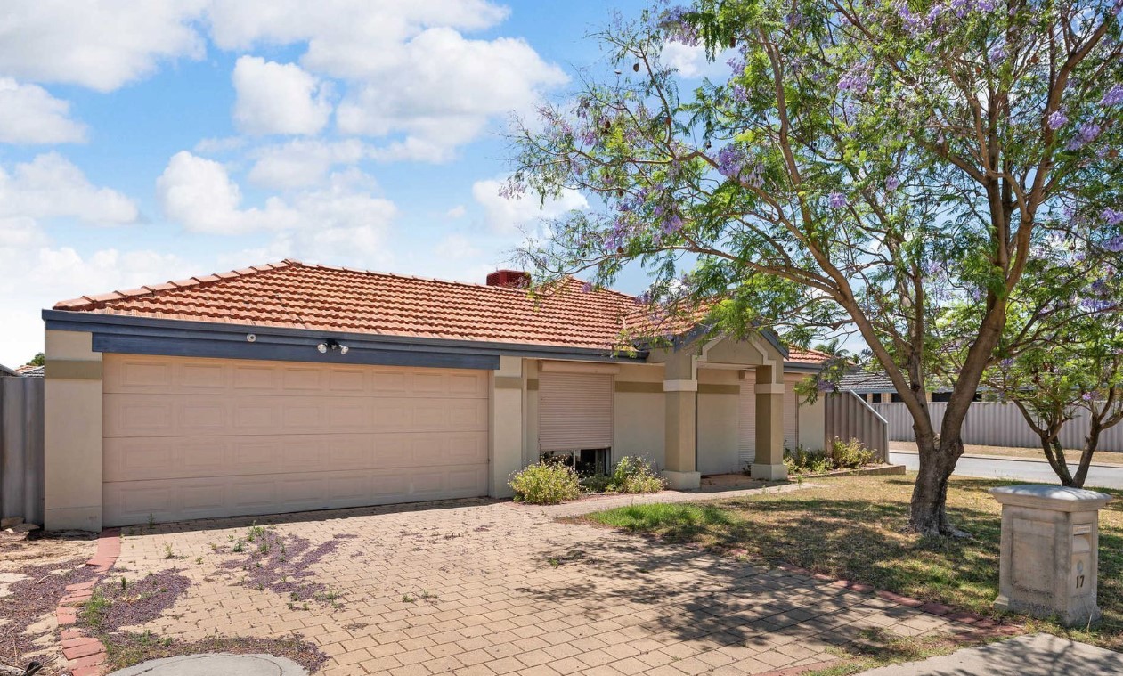 17 Ralphs Street, Seville Grove WA 6112