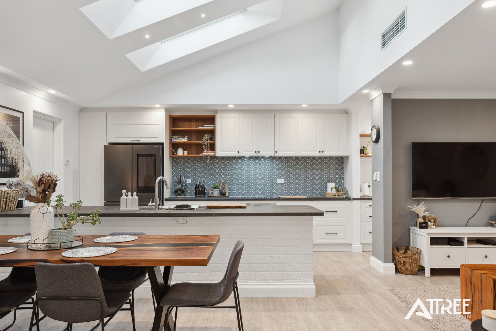 Listing image for 44 Bindoon Loop, Huntingdale  WA  6110