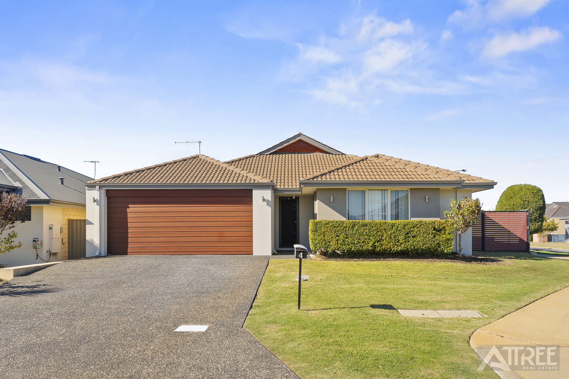 4 Erlon Way, Harrisdale WA 6112