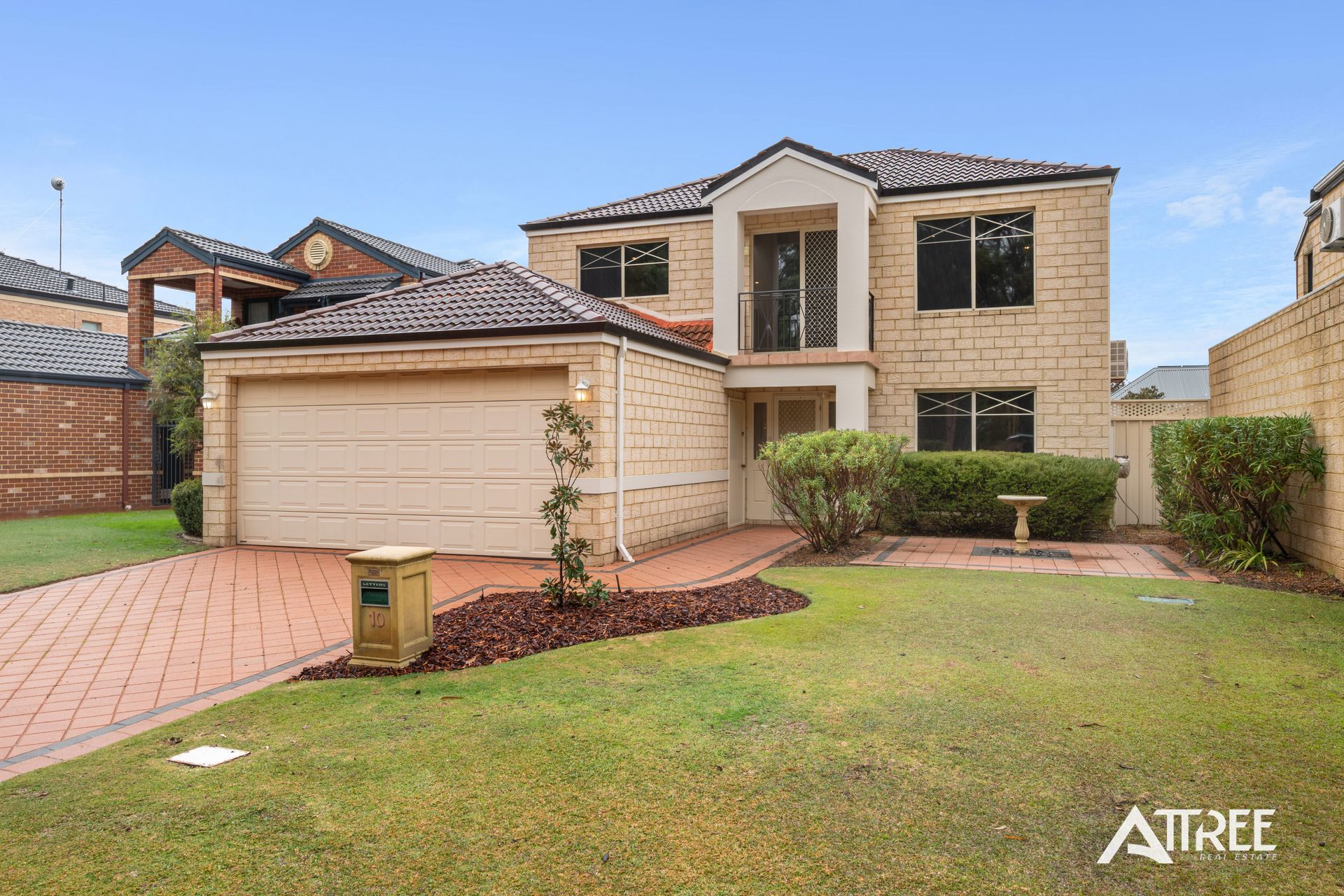 10 Hidcote Nook, Canning Vale WA 6155