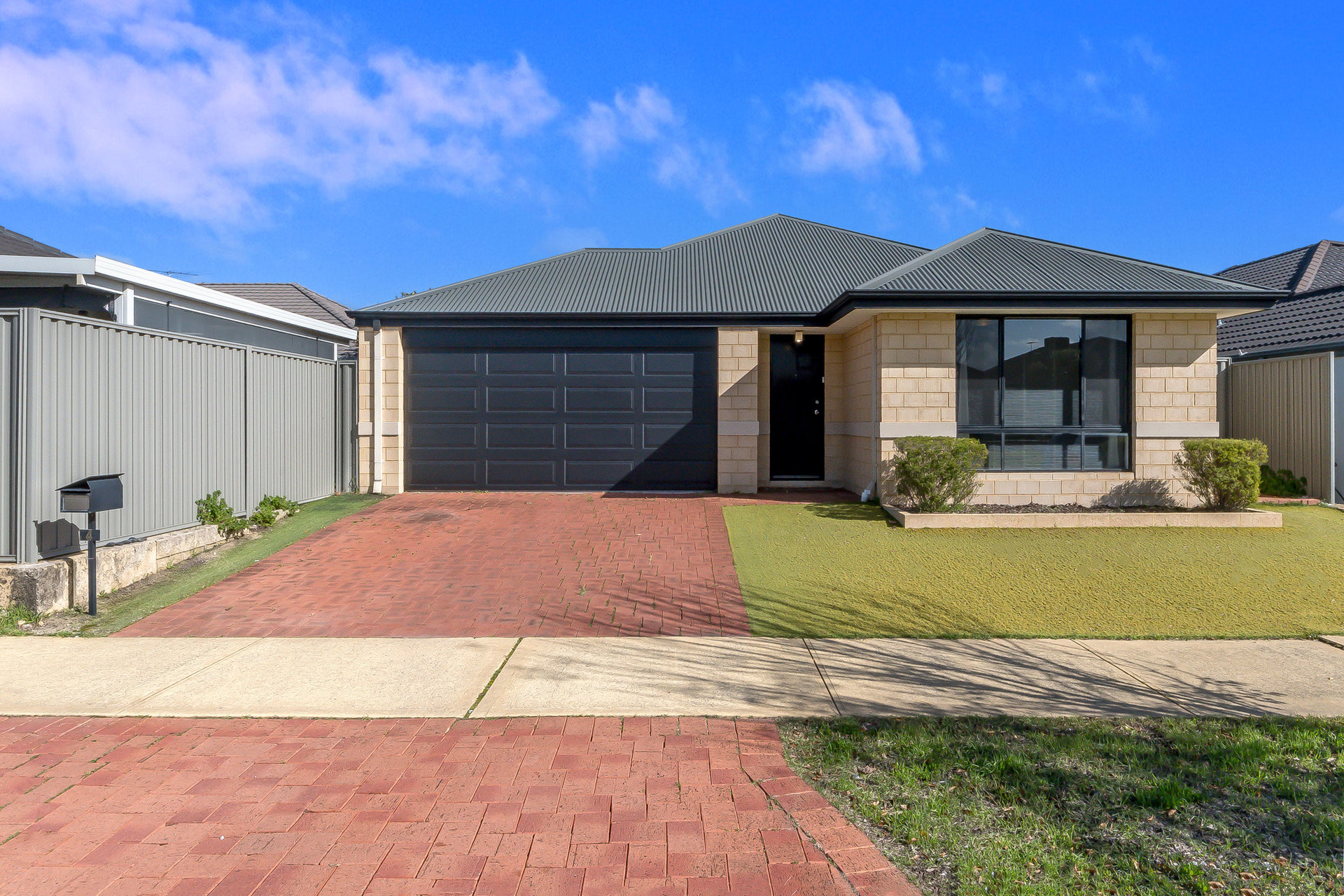 Listing image for 4 Blackall Mews, Piara Waters  WA  6112