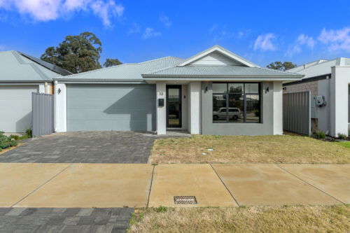 13 Pedicel Avenue, Baldivis