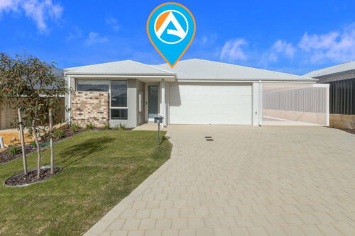 44A Cardinal Loop, Lakelands