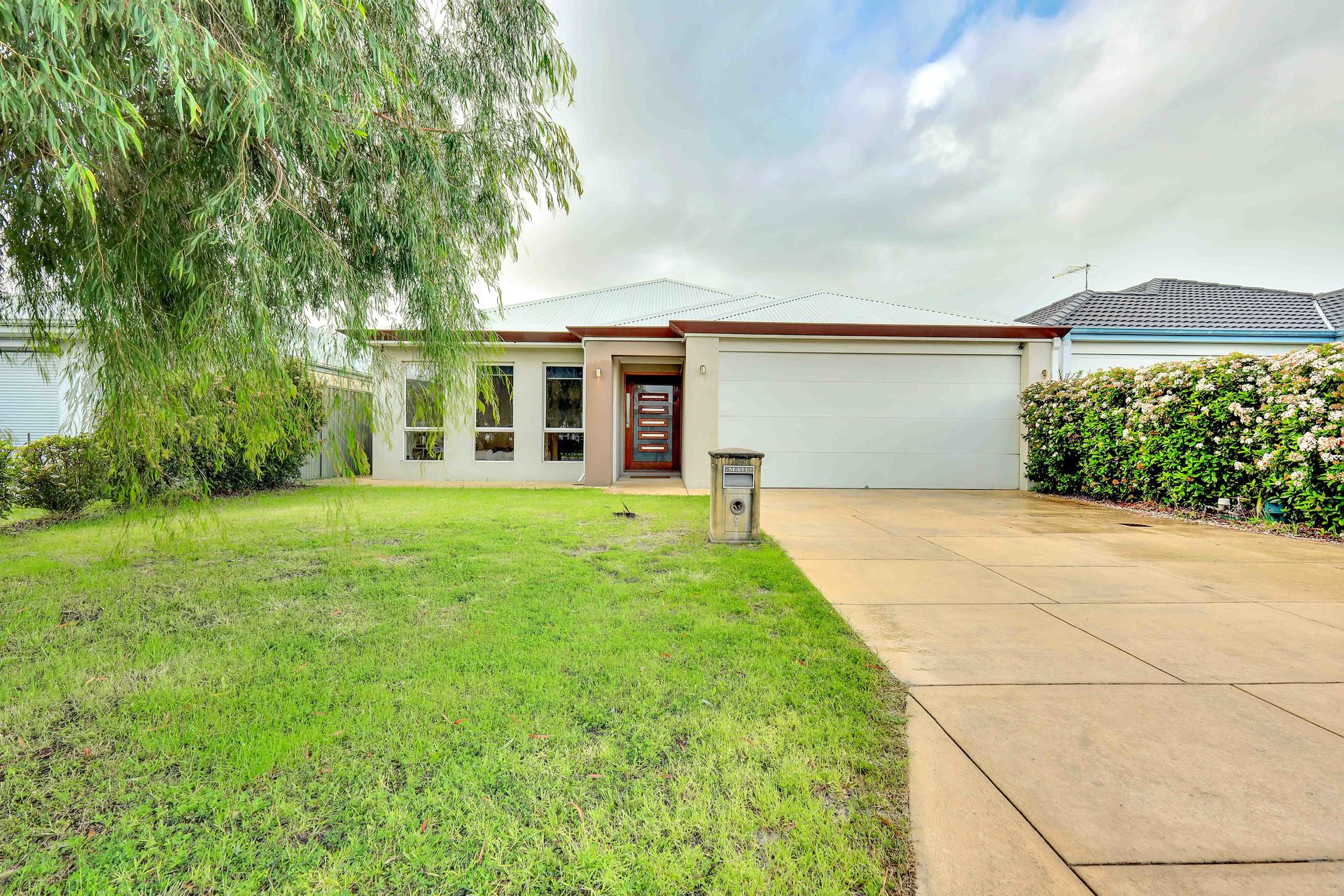 Listing image for 9 Sackler Link, Piara Waters  WA  6112