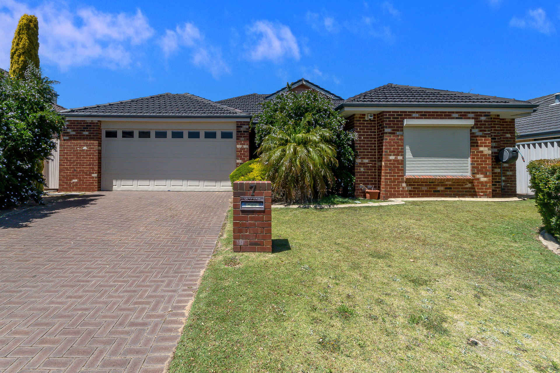 Listing image for 7 Dennis Way, Canning Vale  WA  6155