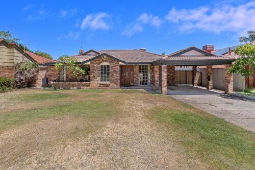 24 Regal Drive, Thornlie