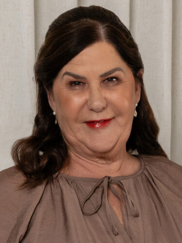 Headshot profile photo of Kaye Old