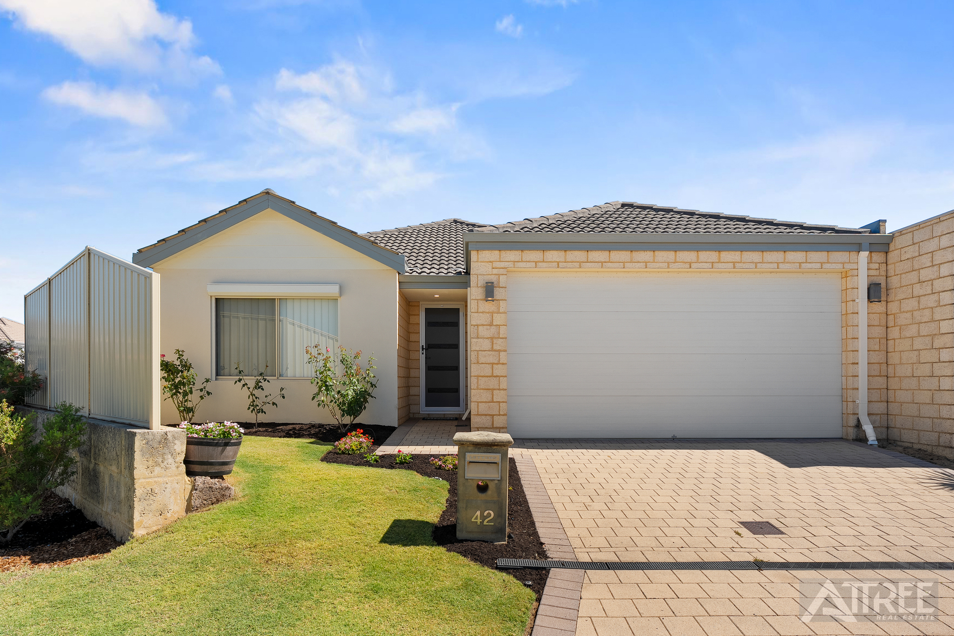 Listing image for 42 Peppermint Gardens, Aubin Grove  WA  6164