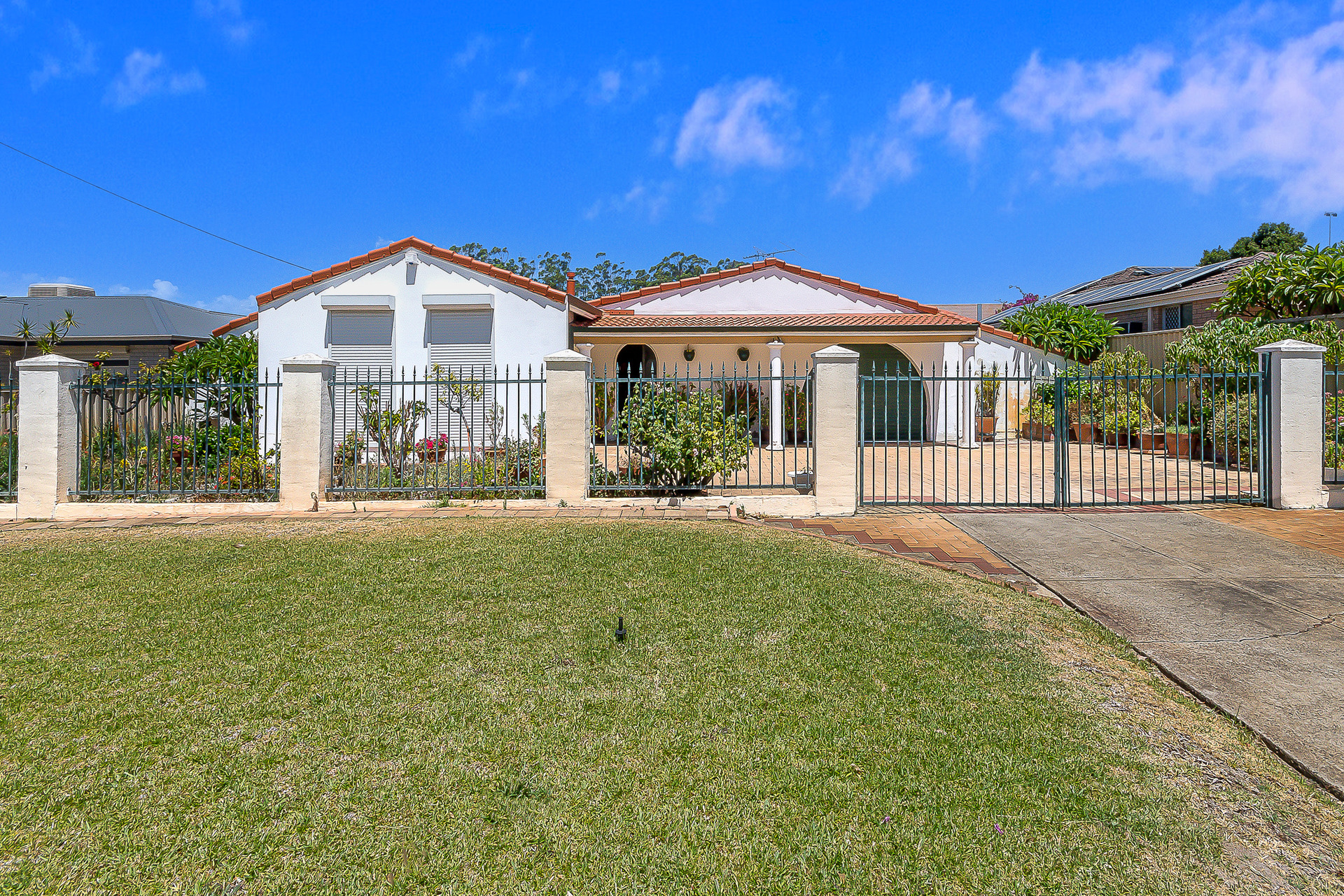 Listing image for 122 Partridge Way, Thornlie  WA  6108