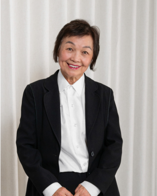 Headshot profile photo of Peggy-Lee Pickard