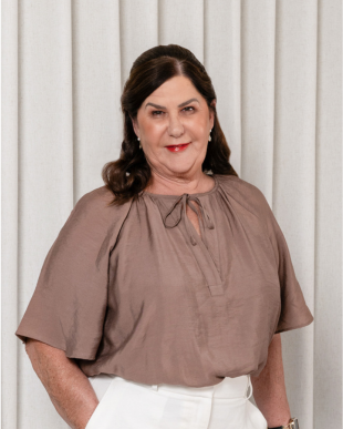 Headshot profile photo of Kaye Old