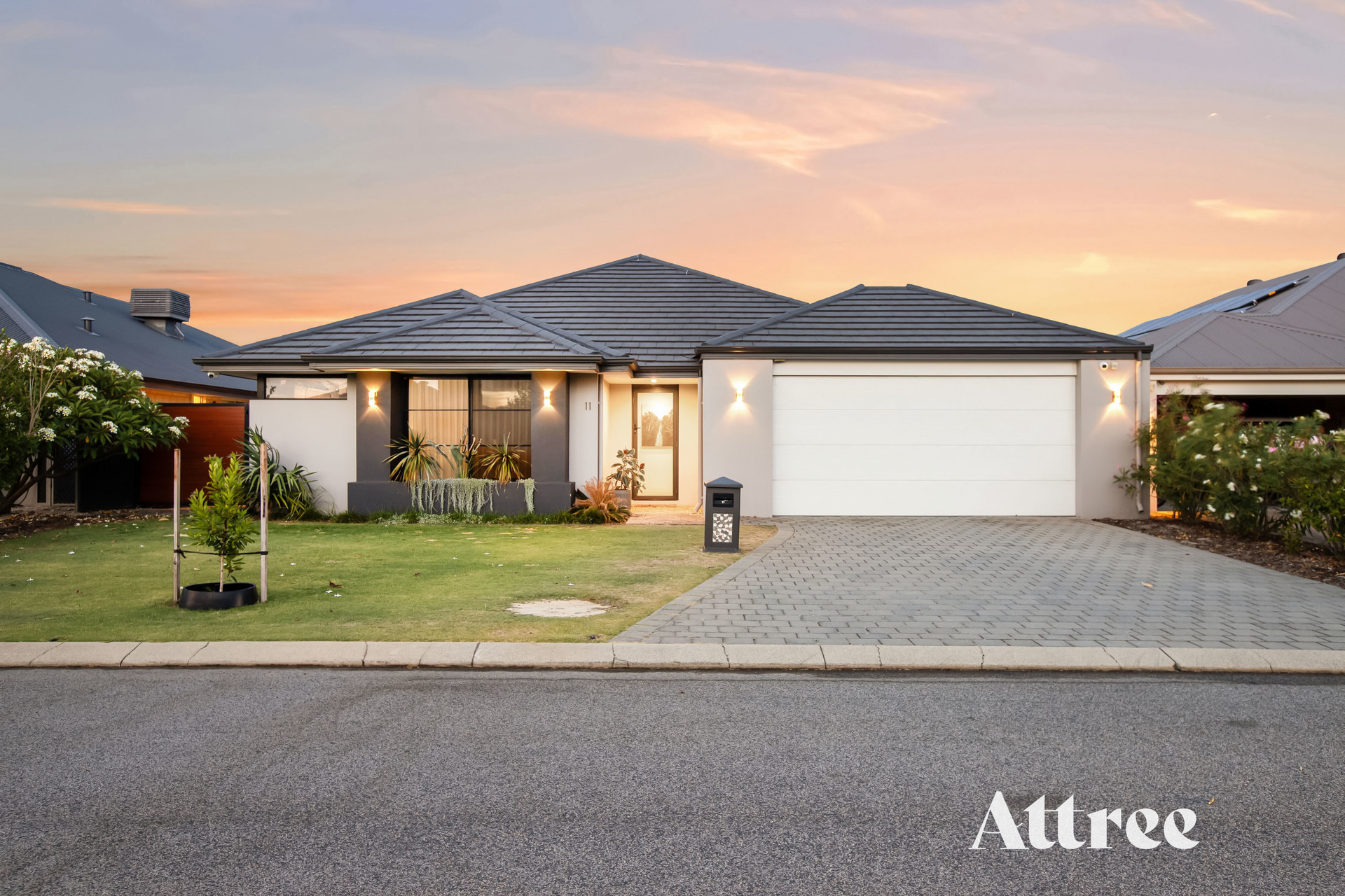 11 Holywell Street, Piara Waters WA 6112