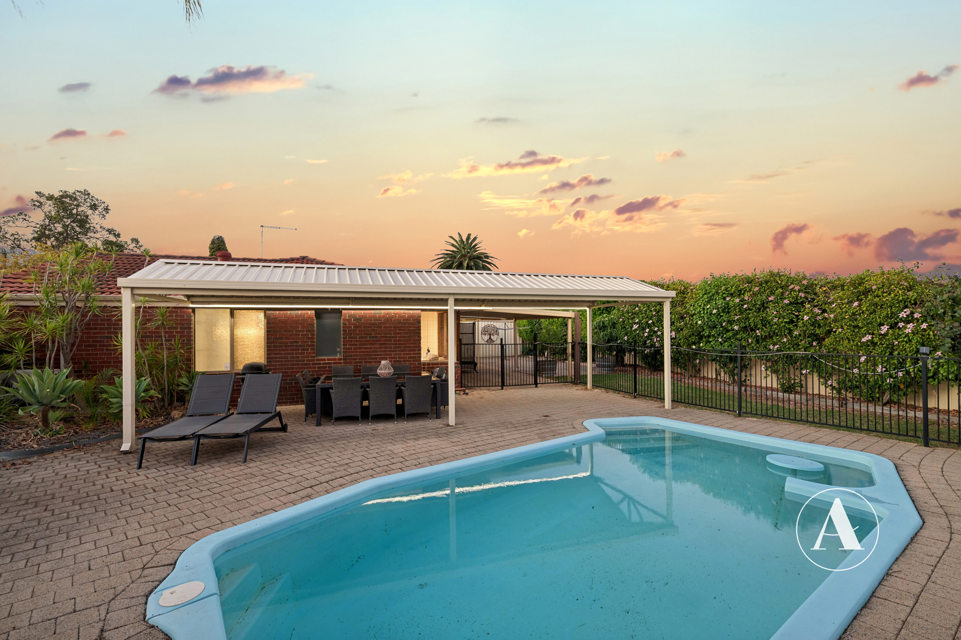 4 Bardwell Street, Thornlie WA 6108