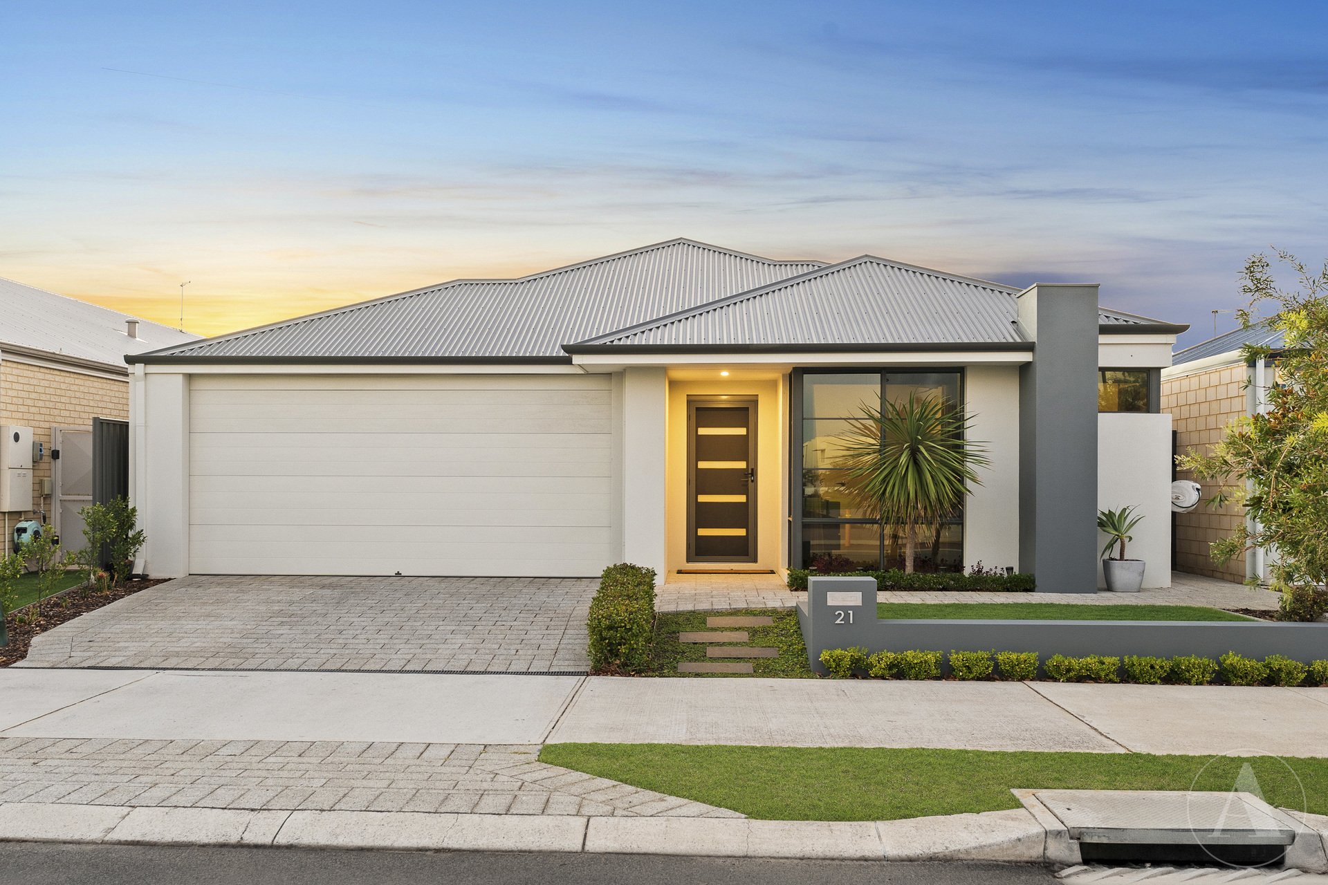 21 Peridot Street, Treeby WA 6164
