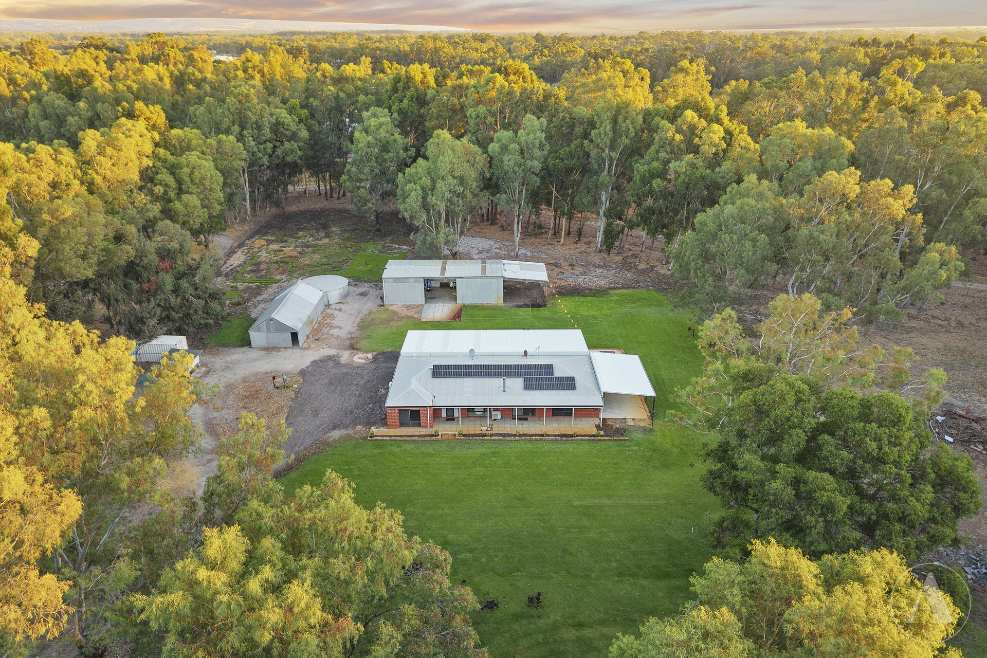 33 Stockmans Close, Oakford WA 6121
