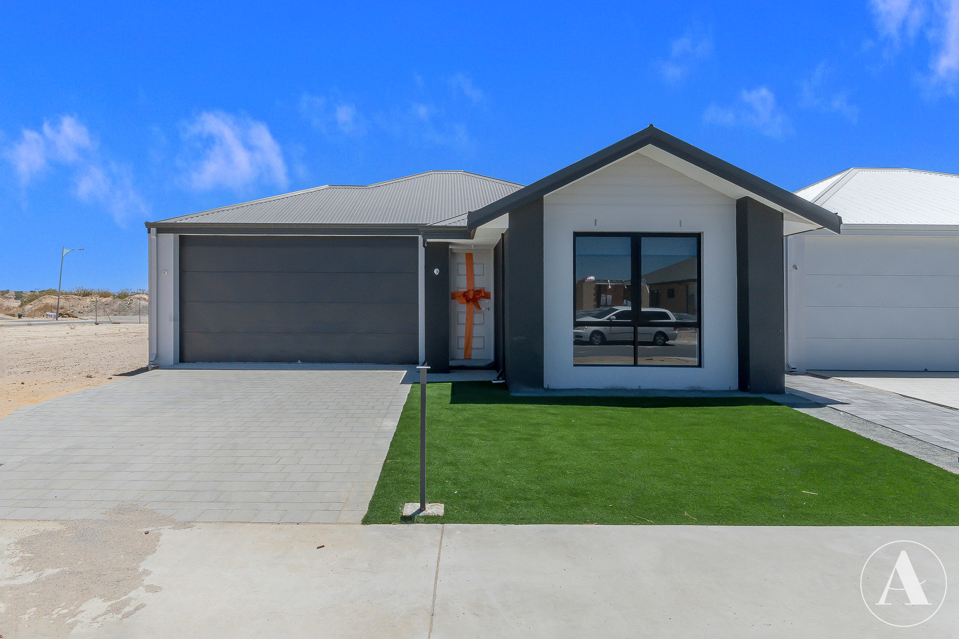 Listing image for 30 Larcom Road, Lakelands  WA  6180