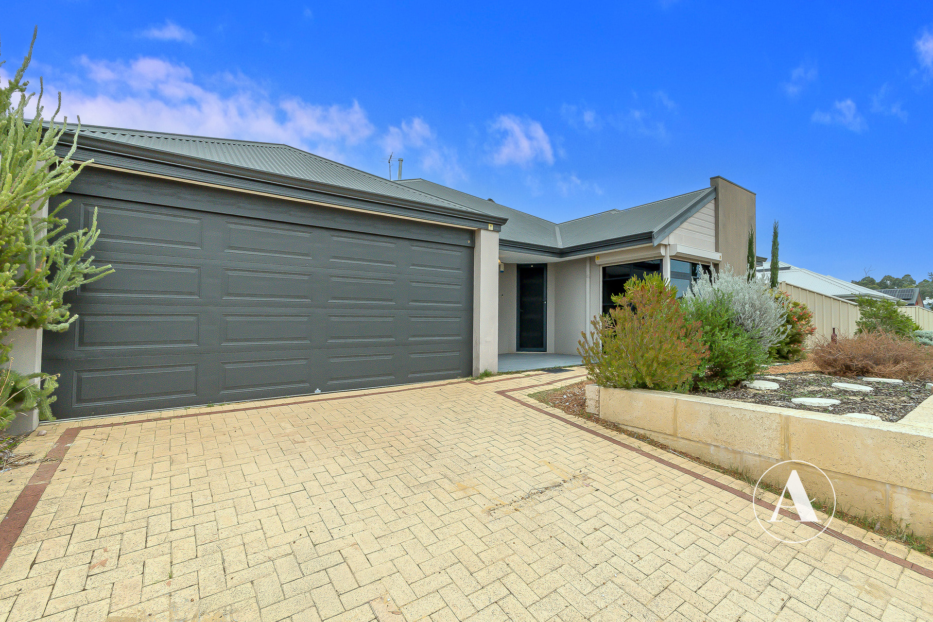 Listing image for 25 Woorabinda Rise, Lakelands  WA  6180