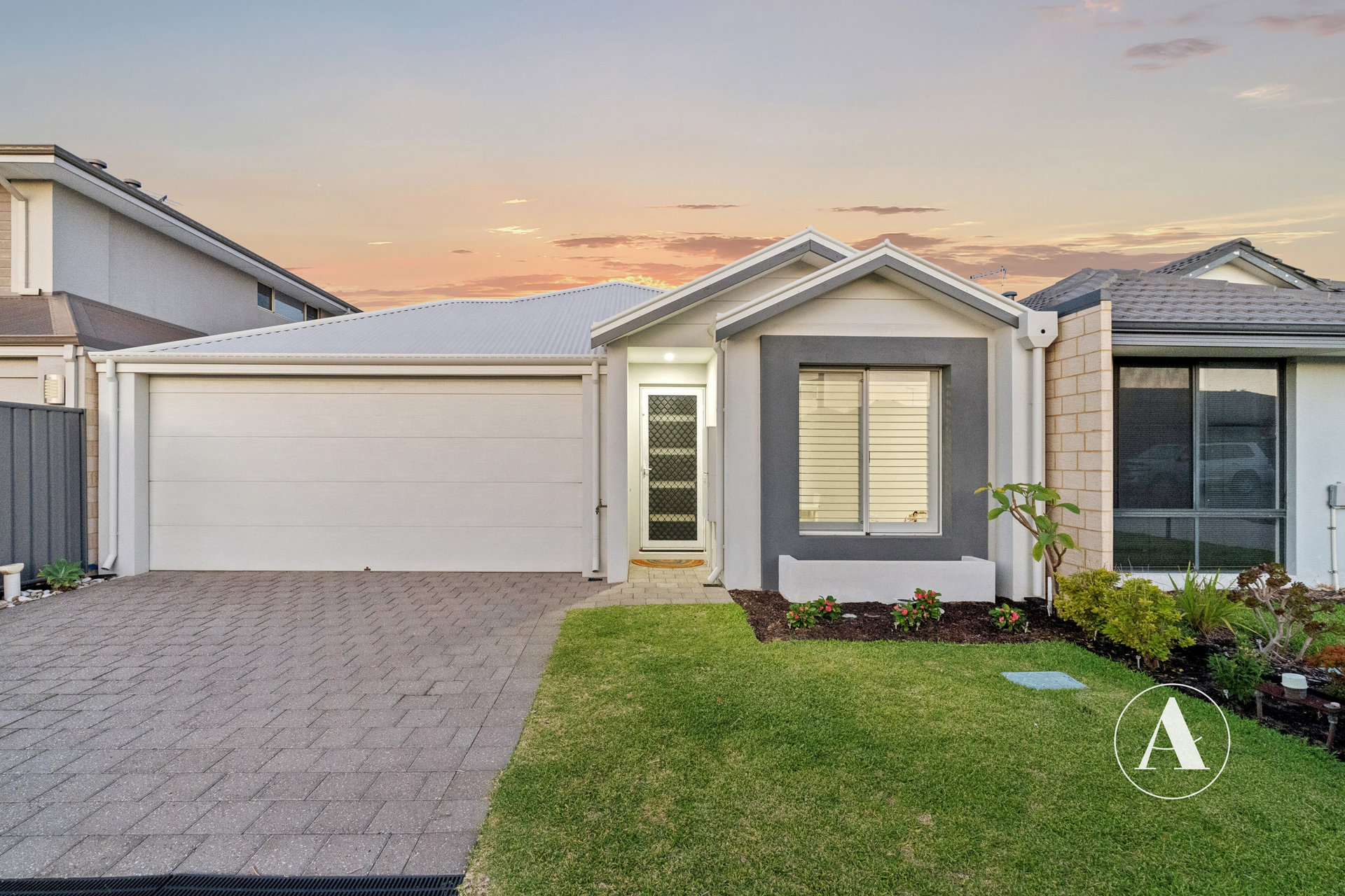 43 Dickerson Loop, Hammond Park WA 6164