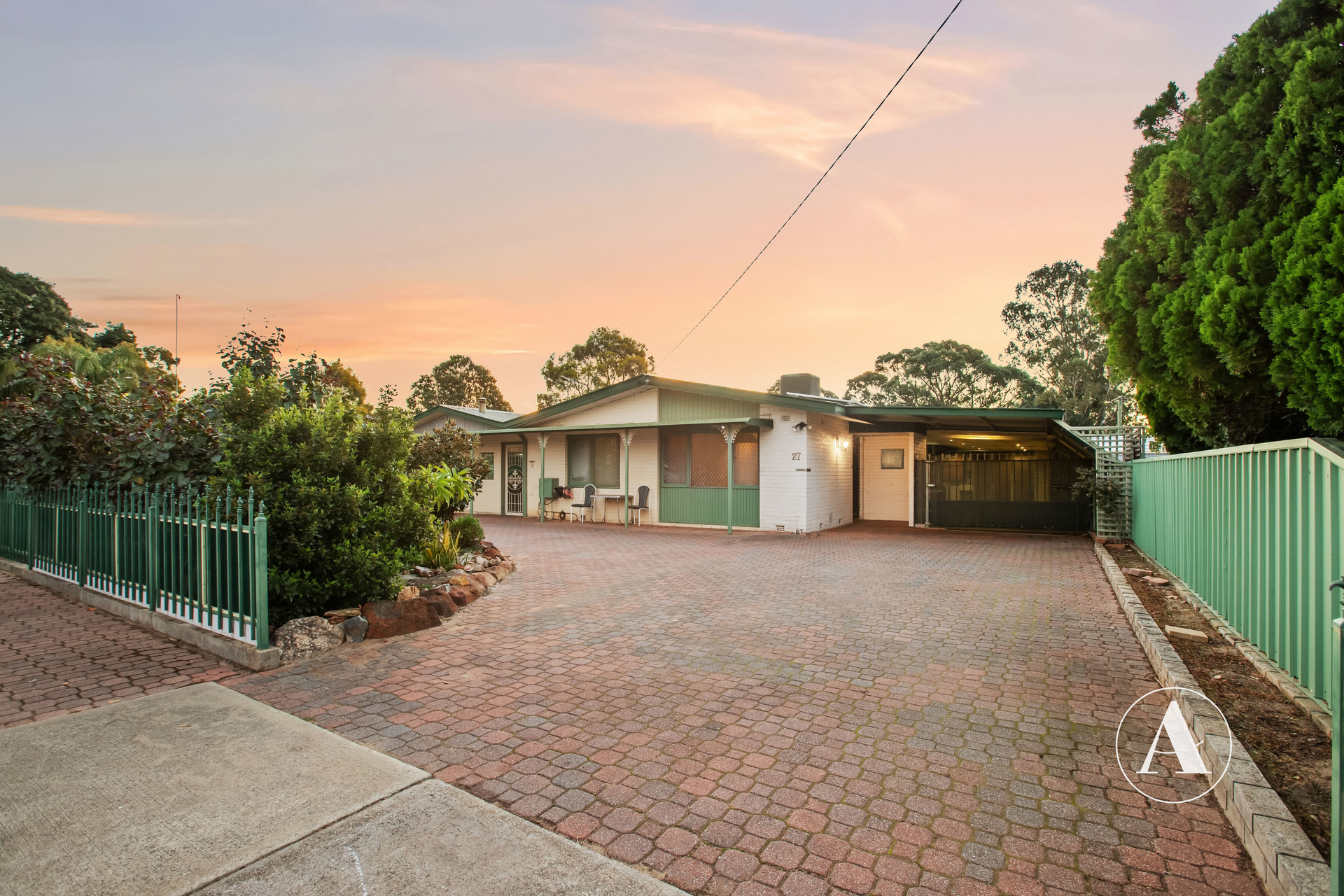27 Gribble Avenue, Armadale WA 6112