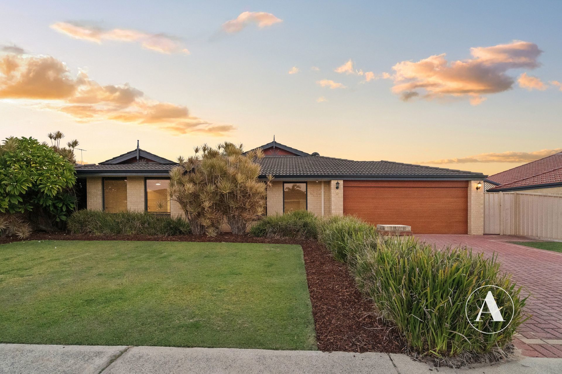 5 Alpina Bend, Canning Vale WA 6155