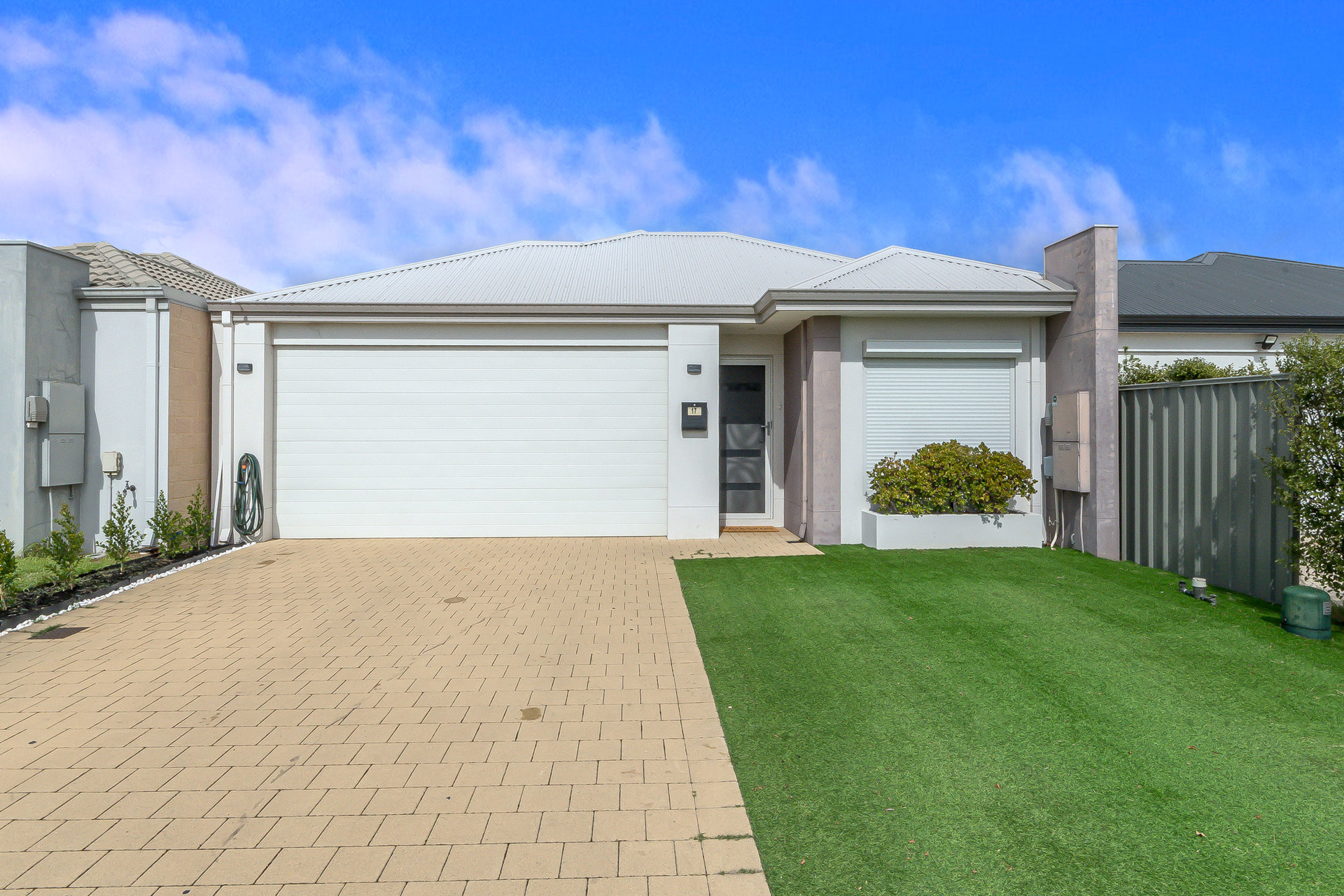 17 Cadaga Way, Piara Waters WA 6112