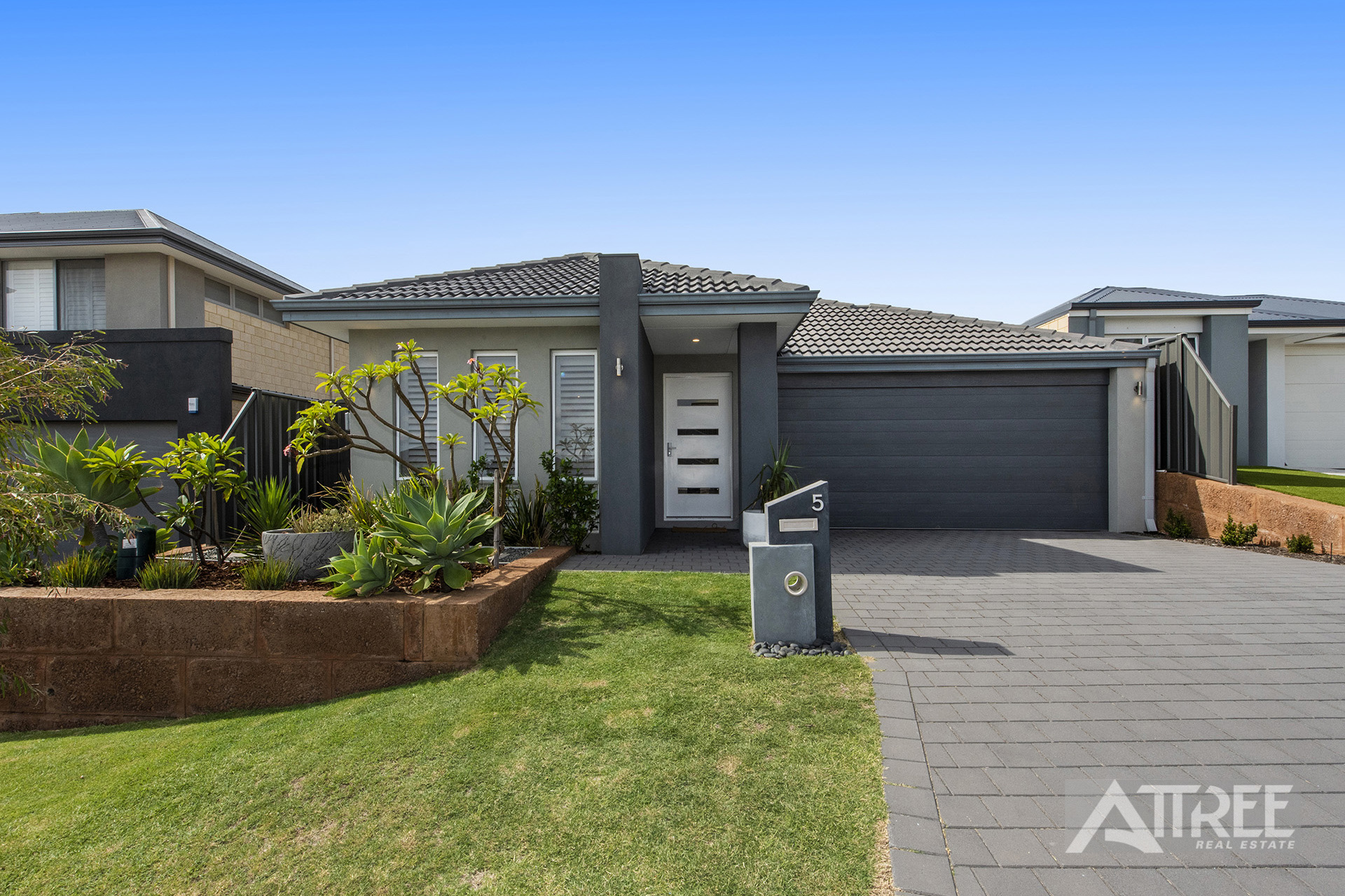 Listing image for 5 Claymore Place, Piara Waters  WA  6112