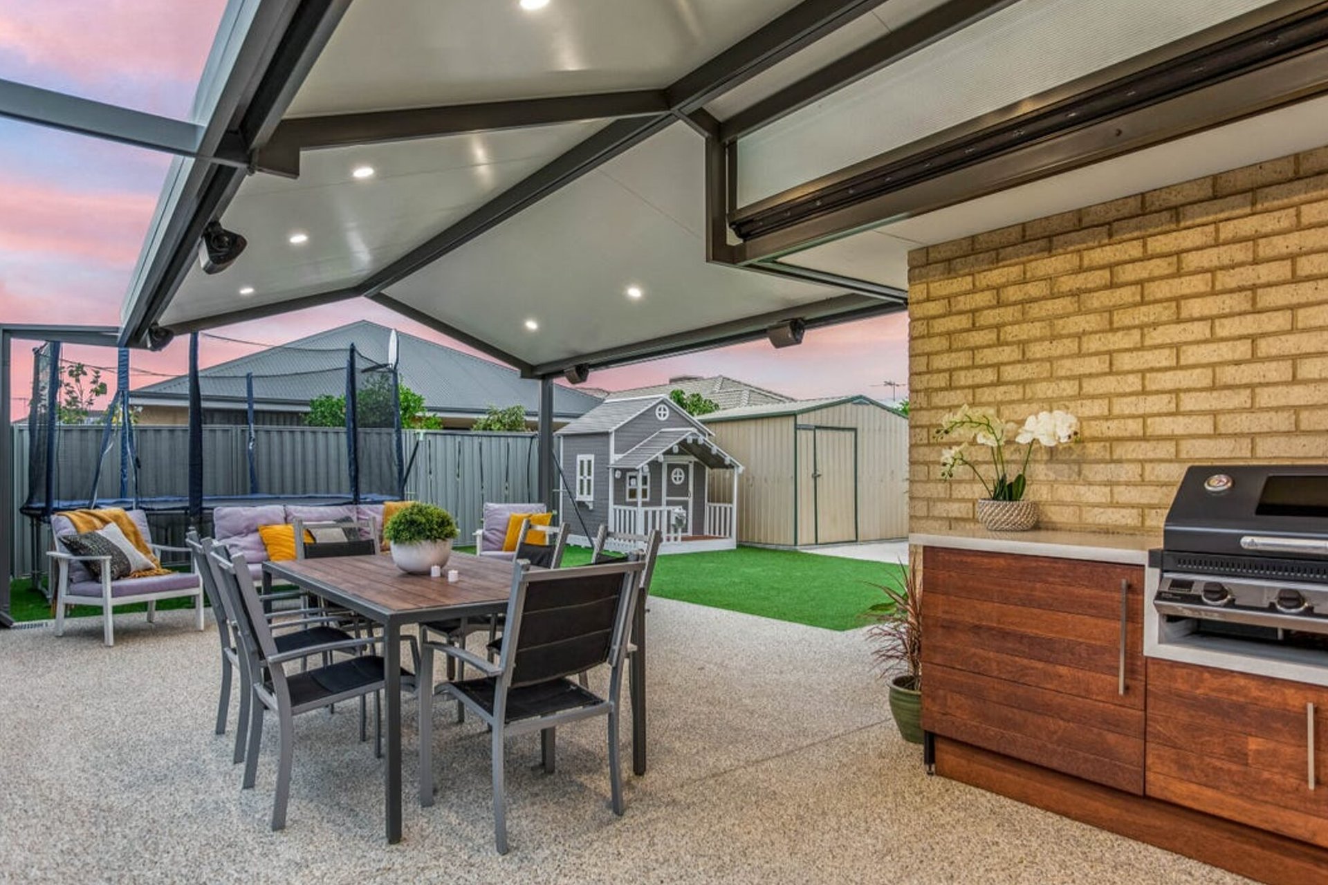 18 Barton Loop, Piara Waters WA 6112