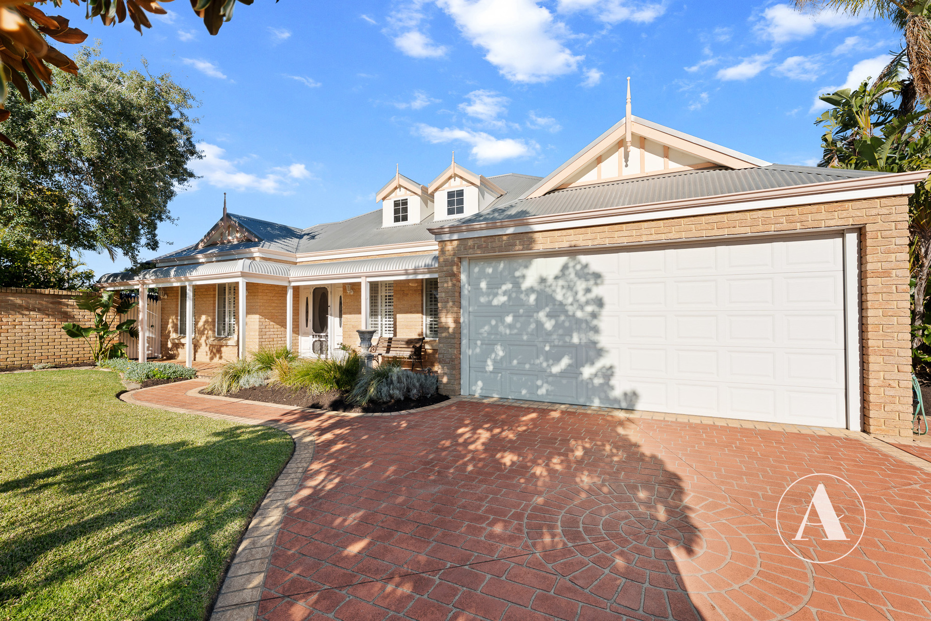 Listing image for 11 Thyme Close, Thornlie  WA  6108