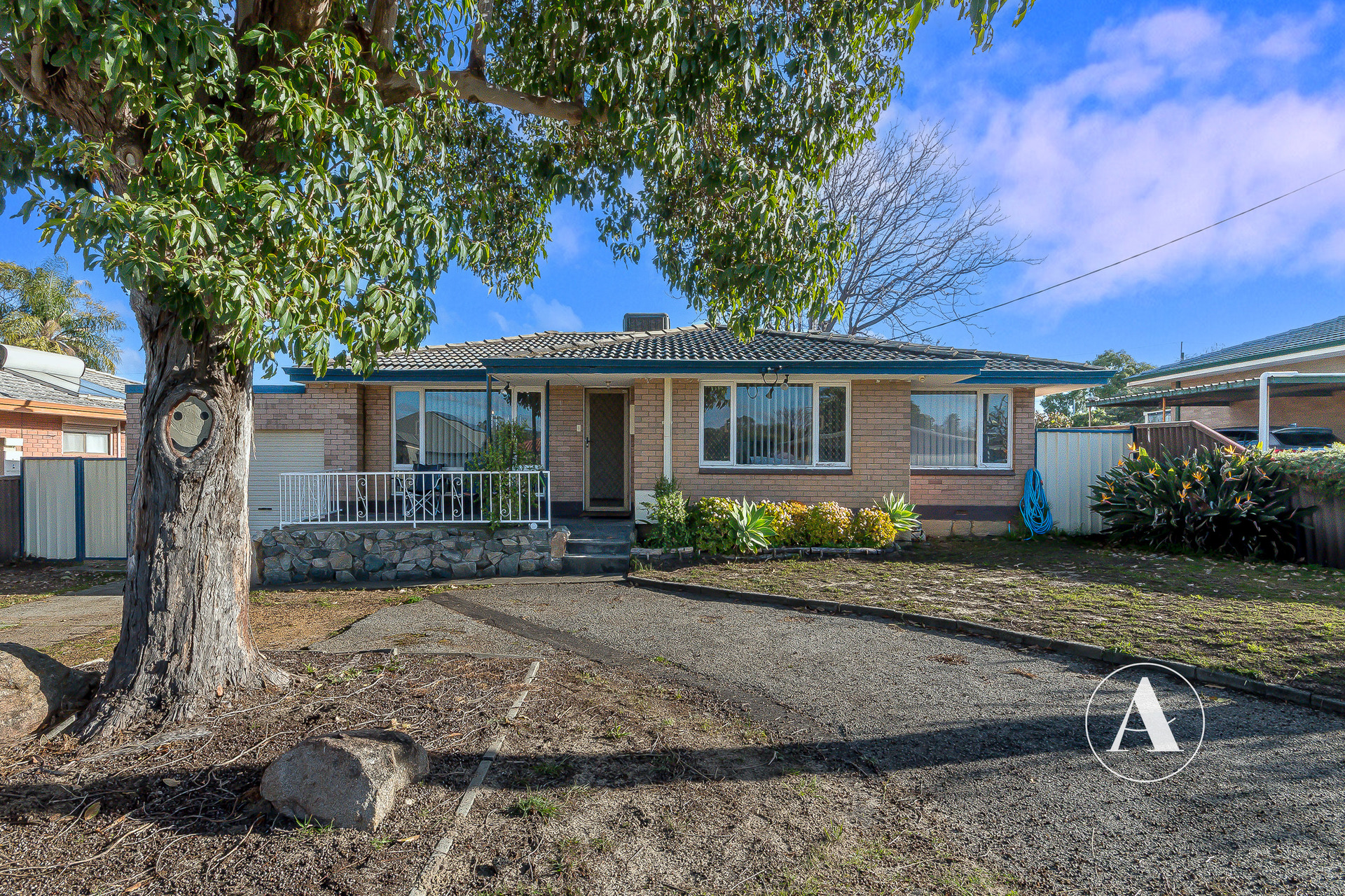 Listing image for 11 Barming Street, Gosnells  WA  6110