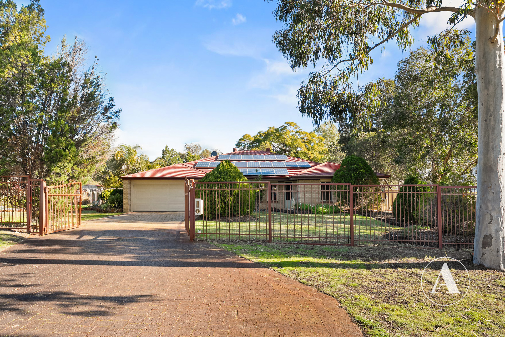 2 Allwood Avenue, Hilbert WA 6112