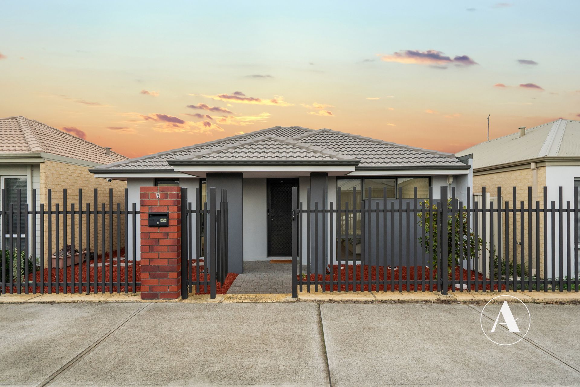 5 Addington Loop, Piara Waters WA 6112