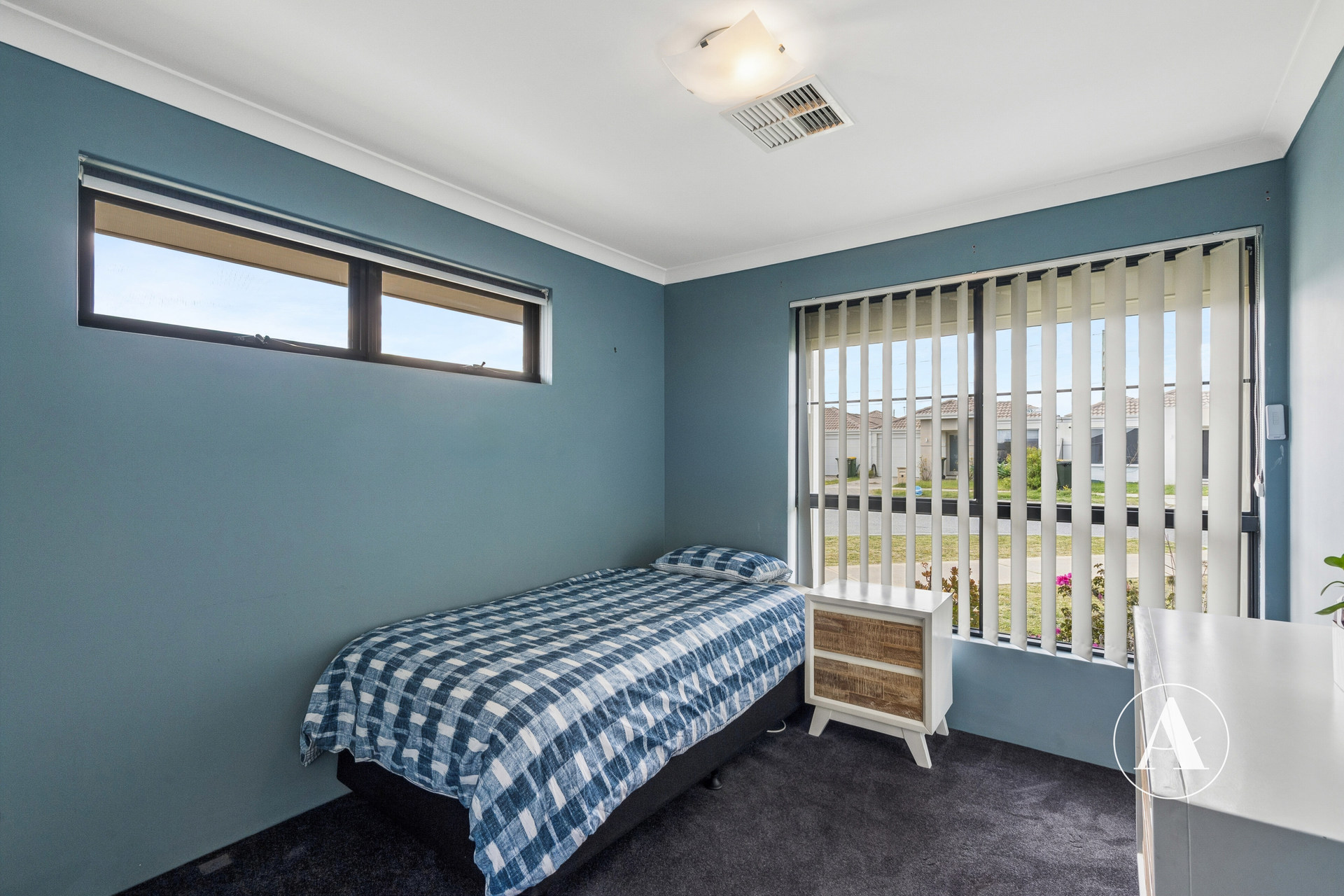 11 Cowes Street, Harrisdale WA 6112