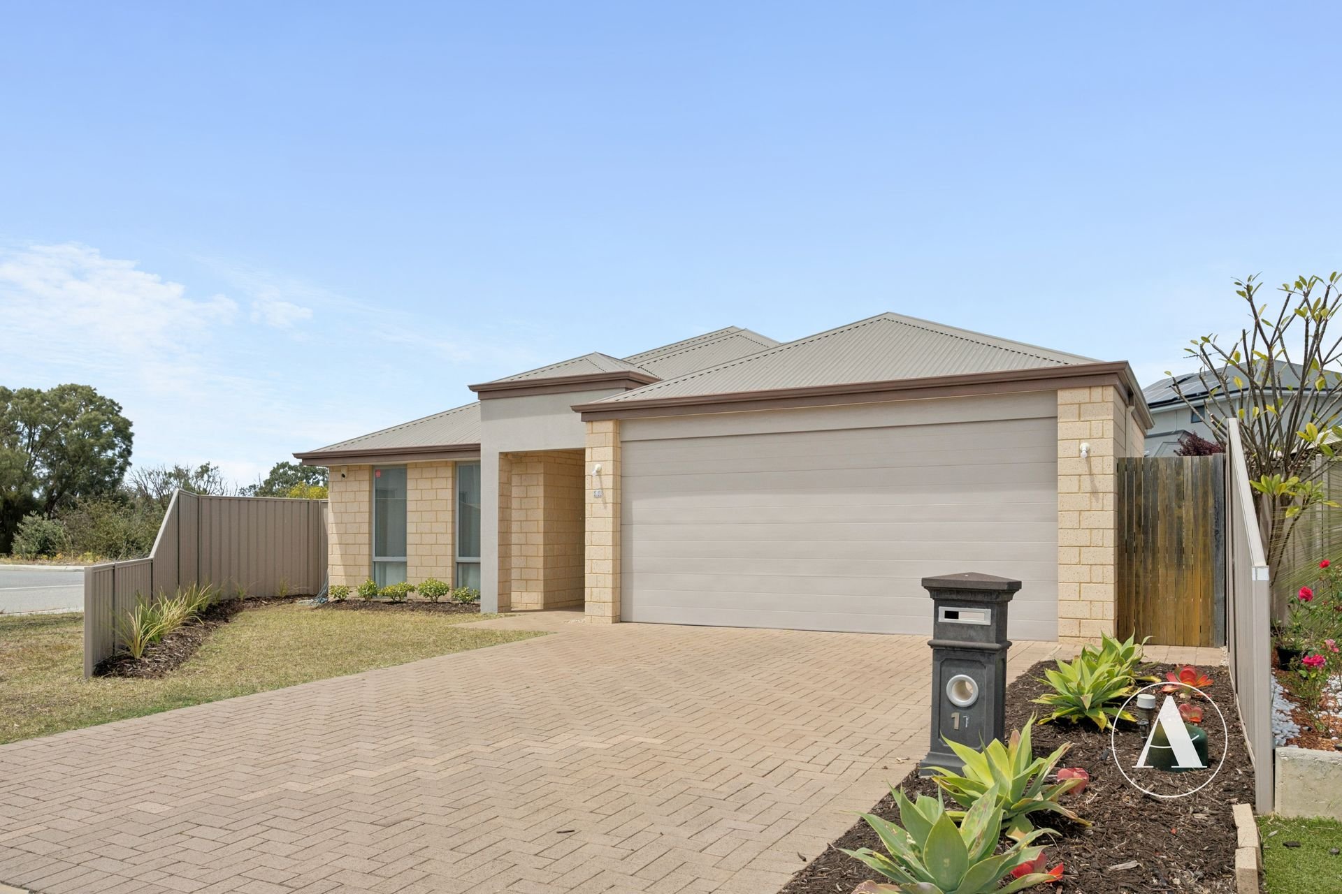 Listing image for 11 Gallinule Loop, Southern River  WA  6110